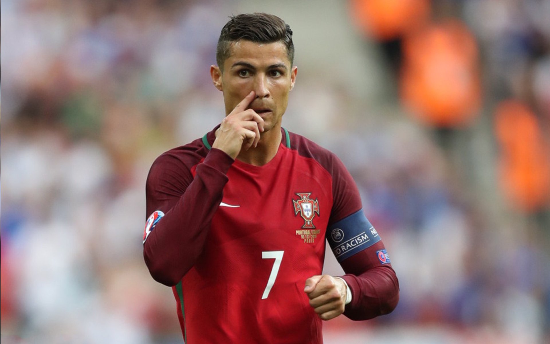 球迷“疯狂打call”背后的文化现象探讨，球迷文化什么意思